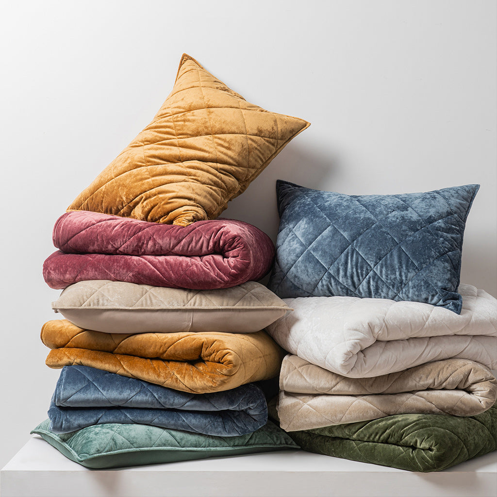 【数量限定】Rosy Set - Lovely Velvet Amazon.com: RECYCO Luxury Velvet Quilt Set King Size