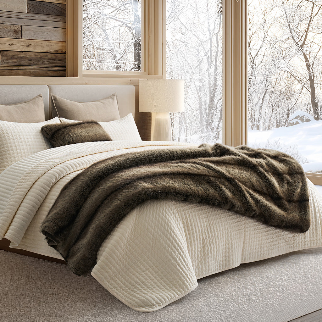 Aspen Luxe Faux Fur Throw Blanket – Evergrace Home Inc