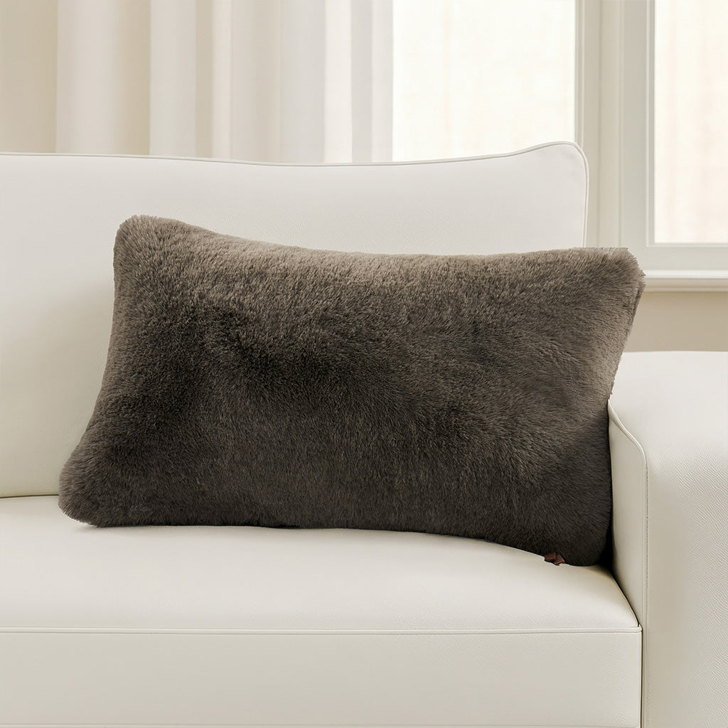 Luxe Chinchilla Faux Fur Throw Pillow Cover – Evergrace Home Inc