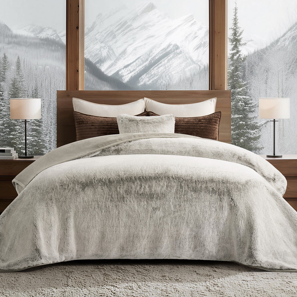 Luxe Chinchilla Faux Fur Throw Blanket – Evergrace Home Inc