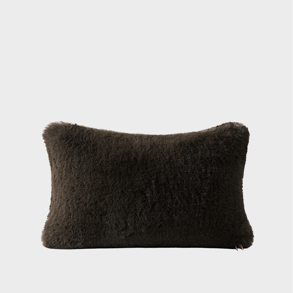 Luxe Chinchilla Faux Fur Throw Pillow Cover – Evergrace Home Inc