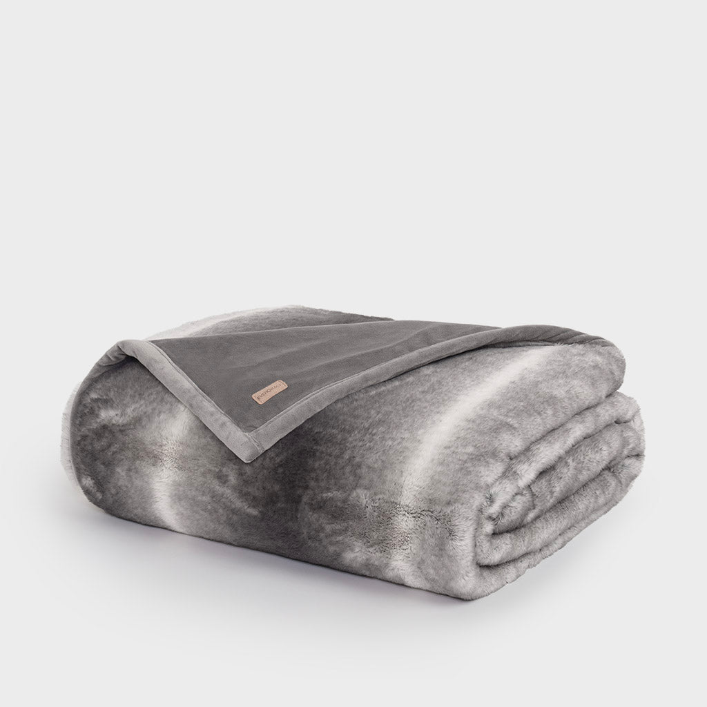 Luxe Mink Faux Fur Blanket – Evergrace Home Inc